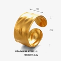 Anillo ancho abierto irregular de acero inoxidable chapado en oro con textura martillada - Superficie Ancha Martillada (Dorado) / Abierto Ajustable / Dorado