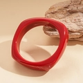 Chic red marbled resin square geometric bangle with glossy finish and retro style - Dark Red