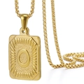 Collar de acero inoxidable chapado en oro de 18K con colgante rectangular letra O - Oro O