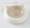 Cat-shaped ceramic pet bowl in cream white, 16.5cm diameter for cats and small dogs - Off White