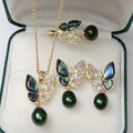 Goldenes Schmetterling Schmuckset mit dunkelgrünen Perlen und Kristallen in Geschenkbox - Mit Kette Mit Box / Schwarz