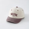 Detail van BOSTON 1630 borduursel op vintage katoenen pet met paarse klep voor kinderen - 48cm (6 Maanden-2 Jaar) / Bordeauxrood
