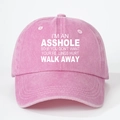 Détail du slogan sérigraphié sur une casquette de baseball en coton rose délavé sur blanc - Rose