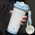 Blue and white 520ml stainless steel insulated coffee mug with straw and strap - Blue and White Color Block (Ceramic Coating Liner)
