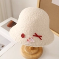 Chapeau cloche enfant en peluche crème avec badges mignons et nœud rouge décoratif - M (56-58cm) / 5086 Beige avec Accessoires de Chiot