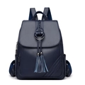 Zaino da donna in morbida pelle PU blu scuro con decoro intrecciato e nappa decorativa - Blu