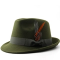 Dunkelgrüner Wollfilzhut Fedora mit grauem Band und Federn für Herbst und Winter Stil - M (56-58cm) / Armeegrün