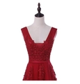Elegante abito da sera rosso vino con scollo a V, pizzo delicato e perline ricamate - US 2(S) / Borgogna