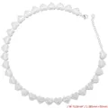 Détail des maillons en forme de cœur sertis de zircons et fermoir mousqueton réglable - Collier Coeur Or Blanc Zircon Blanc