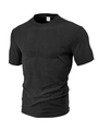 Primer plano del polo negro de manga corta con textura jacquard geométrica 3D exclusiva - S / Negro