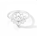 Anillo de loto calado en plata para mujer con un diseño floral minimalista único - Anillo / Plateado