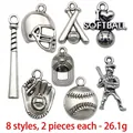Set mit 8 silbernen Baseball-Anhängern aus Legierung mit Schlägern und Handschuhen - Gemischte 16 Stück Baseball-Serie (8 Stile à 2 Stück - B)
