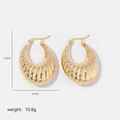 Detailed size specifications for gold irregular croissant earrings with dimensions and weight - C-vertical Ribbed Croissant-Gold