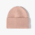 Bonnet en maille côtelée rose avec trou pour queue de cheval et revers épais - Rose