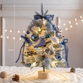 60 cm beschneiter Weihnachtsbaum mit blauen Schleifen, Silberkugeln und LED-Licht - Eisblau Schnee / 60CM