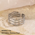 Anillo minimalista de acero inoxidable plateado con diseño de ondas ajustables - Onda de Lava Apilada / Color Acero