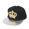 Gorra hip hop con tela negra, visera de serpiente plateada y emblema de corona - Ajustable / Plateado
