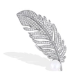 Broche plume en argent avec cristaux scintillants et perle blanche élégante - Plume d'argent / Argenté