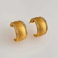 Fashionable gold C-shaped hoop earrings with hammered texture and zircon crystals - Gold