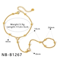 Detail der vergoldeten Edelstahl-Handkette mit Herzanhänger und Perlenverzierung - Herz Ring Glied Handkette Stil(NB-B1267)