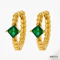 Orecchini a cerchio in oro ritorto in acciaio con pietre quadrate verde smeraldo - Stile Smeraldo Oro (KDE713)