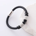 Pulsera trenzada para hombre en cuero negro con cierre magnético de acero inoxidable - Color Acero