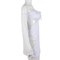 Détail de la manche en maille blanche et découpes ajourées sur la robe fourreau - S / Blanc