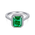 Luxurious S925 sterling silver ring with emerald-cut green stone and halo pavé setting - US 5 / Emerald