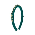 Détail d'un serre-tête tricoté vert avec gemmes d'émeraude, perles et trèfle doré - Vert