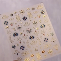 Selbstklebende Nagelsticker M-600 mit goldenen Blumen- und Rankenmustern im Vintage-Stil - M600 Farbiges Gold (M600)