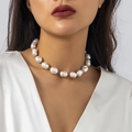 Vintage baroque pearl necklace with irregular pearls and golden accents for women - Irregular Baroque Pearl Style (5681) / Gold