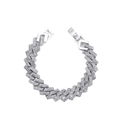 Detailansicht des silbernen Cuban-Armbands mit dichter Besetzung von glänzenden Zirkonia - Silber