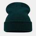 Gros plan du bonnet en maille côtelée vert foncé montrant la texture et le revers épais - 226# Vert Foncé