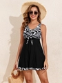 Chic floral printed skirted tankini swimsuit for women with a retro bow tie and straw accessories - S / Black