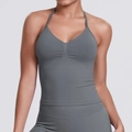 Detail of seamless ribbed gym top with halter neck and v-neckline in charcoal gray - Dark Gray