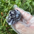 Handheld 5cm purple and white natural semi-precious stone carved skull figurine - Sphalerite