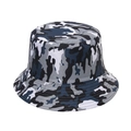 Dettaglio del motivo mimetico blu e delle cuciture rinforzate sulla tesa del cappello - Stile Mimetico Grigio Blu Bianco (4)