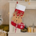 Roter gestrickter Weihnachtsstrumpf mit 3D-Rentier, Glocken und weißer Schneeflocke - Weihnachtsrentierstrumpf