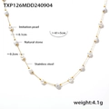 Dettaglio della collana in acciaio inossidabile con perle e pietra naturale - Collana Oro (TXP126)