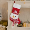 Klassischer roter Weihnachtsstrumpf mit Plüsch-Schneemann, Karohut und Schal-Dekor - Weihnachtsschneemann-Strumpf