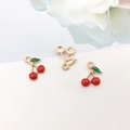 Ciondolo a ciliegia dorato con smalto rosso e verde per gioielli fai-da-te - Piccola Ciliegia a Lato Singolo 10x13mm