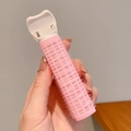 Rosa selbsthaftende Haarspange für mehr Volumen am Ansatz und zum Stylen von Ponys - Hellrosa