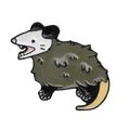 Emaille-Anstecknadel aus Zinklegierung mit realistischem Opossum-Motiv in Grau und Weiß - Stehendes schreiendes Opossum