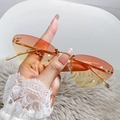 Frameless cat-eye sunglasses with orange gradient lenses and gold metal diamond F decor - Gold Frame Pink Orange Gradient