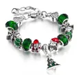Bracelet de Noël avec pendentifs Père Noël et sapin vert en finition argentée - Bracelet Mixte Breloques Arbre de Noël Vert