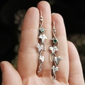 Vintage silver vine leaf earrings featuring deep green gemstones and intricate texture - Dark Green (F)