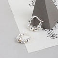 Eleganti orecchini a cerchio S925 in argento sterling con sfere metalliche a scalare - Argento