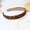 Vintage leopard print sponge headband with non-slip fabric lining for daily hair styling - Brown Leopard