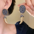 Boucles d'oreilles vintage dorées avec zircon noir et pendentif en forme de corne - Boucles d'Oreilles en Forme de Corne Rétro (109) / Or