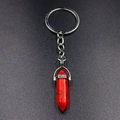 Portachiavi con ciondolo in pietra naturale rossa e anello piatto in argento - Turchese Rosso